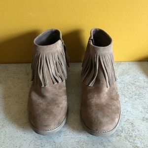 Suede fringed booties